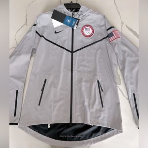 Women’s Nike Olympic 2012 Team USA 3M reflective flash Windrunner jacket